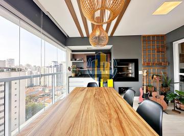 Apartamento de 3 quartos, São Paulo · Apartamento finamente decorado perto do metrô e com varanda gourmet.