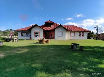 Casa de 4 quartos, Mairiporã · Casa térrea em condomínio fechado na Serra da Cantareira, Mairiporã!
