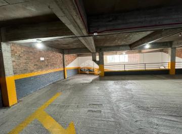 506793_i92McK8vF9679332E6v_50679365e9ba24ece79.jpg · Box coberto no Centro