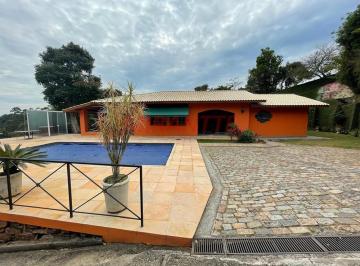 88a03c3ab1fe814f6f117a8e5a95cf2d.jpg · Cond. fechado de 654m² com 3 quartos