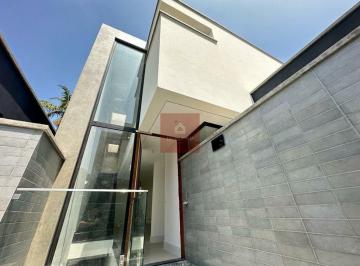 Casa · 450m² · 4 Quartos · 4 Vagas · Casa maravilhosa no Brooklin Velho, 450m², Nova, 4 suítes, 4 vagas.