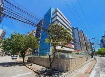 eee0aec653eb061433bd73af897a3e811f4391bc · Prédio comercial com 20 vagas à venda no Centro.