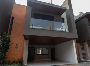Casa · 165m² · 3 Quartos · 2 Vagas · Sobrado no Condomínio Alto Parque