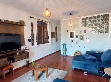 Casa · 256m² · 3 Quartos · 1 Vaga · Sobrado 3 Dormitórios na Região da Pedreira.