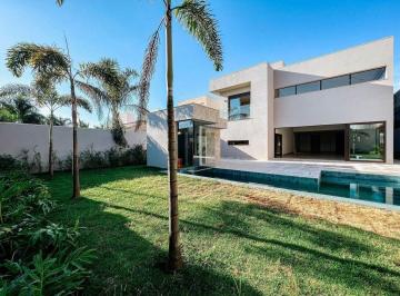 Casa · 401m² · 4 Quartos · 4 Vagas · Casa com 4 quartos à venda no Condomínio Villa dos Ipês - Uberlândia/MG