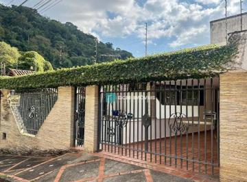90ca577b7c2cd1e10ce5dcf0243f15f3.jpg · Casa com 4 dormitórios à venda, 287 m² por R$ 1.100.000,00 - Vale do Ipê - Juiz de Fora/MG