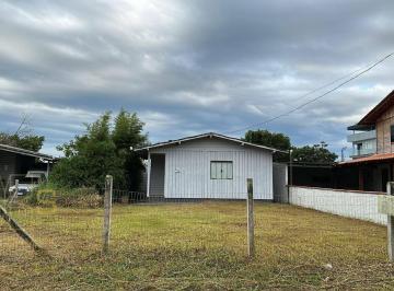 575f8aa85d987874c30378bd65385646e03b4153 · Terreno e Casa com dois dormitórios a 800 metros da praia de Itajuba