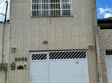 84c6e72bce45f5cb5ac2d1f990a63f8a0075188a · Casa Duplex no José Walter