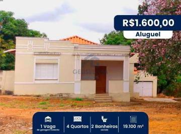 Casa · 4 Quartos · 1 Vaga · CASA GRANDE COM QUINTAL