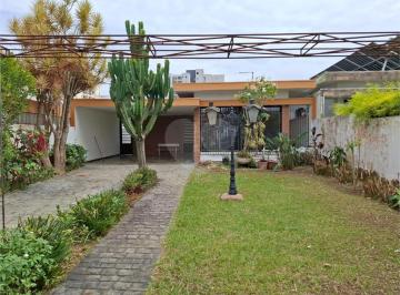 Imagem Principal · Casa à venda com 4 quartos, sendo 2 suítes, em Vila Oliveira, Mogi das Cruzes