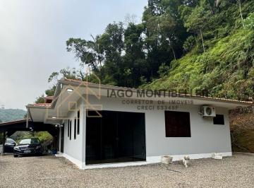 Casa · 123m² · 3 Quartos · 4 Vagas · Ótima casa na Primeiro de Maio em Brusque com 3 quartos sendo 1 suíte. Aberto à propostas de negocia