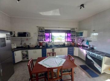 Foto 47 · CASA A VENDA, SOBRADO 3 DORMITÓRIOS, VARANDA, 5 VAGAS DE GARAGEM, SALÃO DE FESTAS, JARDIM SANDRA, ME