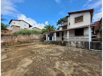 Casa · 98m² · 3 Quartos · 2 Vagas · OPORTUNIDADE: Casa com terreno de 570m² em Patamares, ideal para construção civil/incorporadoras.