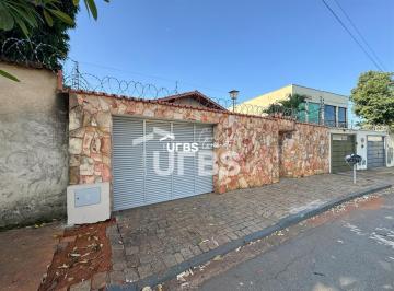 Casa de 4 quartos, Goiânia · CASA TERREA 120MT 4 QUARTOS SENDO 2 SUITES SETOR SUL