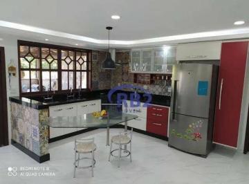 0832df436ed222d54209e13e3816d70adc356b47 · Casa com quintal 5 quartos 3 suítes