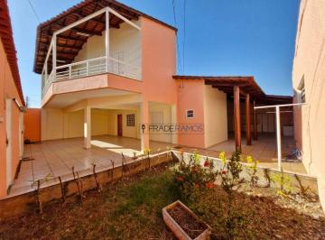 6dbc40055923e2f67f795a08cf67040f63fbd1c1 · Sobrado com 4 dormitórios para alugar, 260 m² por R$ 3.700/mês - Crimeia Leste - Goiânia/GO