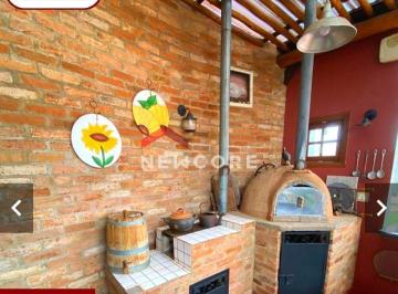 Casa · 360m² · 3 Quartos · 2 Vagas · Casa em  Alameda das Araucárias - Cidade Jardim - Pirassununga/SP