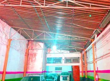 Comercial · 481m² · 1 Vaga · Galpão à venda em Vila romana - SP