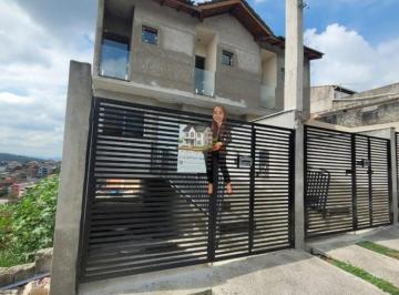 Casa · 100m² · 2 Quartos · 3 Vagas · Sobrado com 3 Vagas no Jardim Marcelino em Caieiras SP