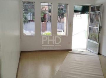 Casa · 140m² · 2 Quartos · 4 Vagas · Casa para locação no Rudge Ramos – 140m² | 2 Quartos | 4 Vagas | Salão no Piso Inferior
