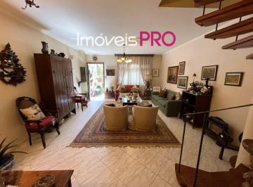 Casa · 170m² · 2 Quartos · 1 Vaga · Linda casinha de vila ao lado da Avenida Faria Lima !