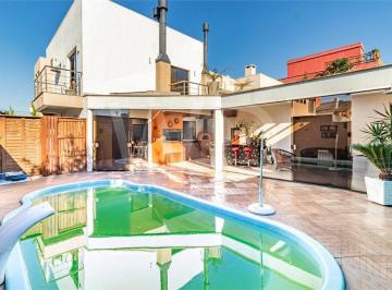 Casa · 178m² · 3 Quartos · 3 Vagas · Condomínio com 3 quartos à venda em Hípica - RS