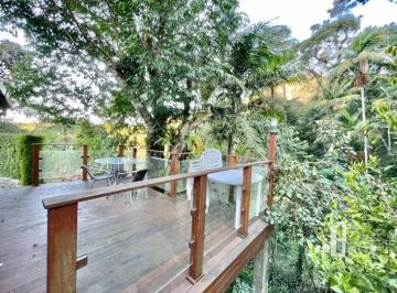 Foto 02 · Casa de luxo em condomínio à venda em Teresópolis-RJ, 4 quartos, 2 suítes, 2 salas, 4 banheiros, 2 v