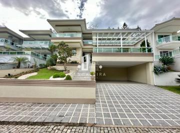 Foto 01 · Casa em condomínio exclusivo de Teresópolis-RJ, 4 quartos, 4 suítes e 286,20m² - Bairro Pimenteiras
