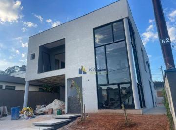 98256f631dea12e0454051a5853773e465b3006c · Sobrado à Venda com 4 Suítes com Closet, Quintal Gramado com Piscina para Venda no Condomínio Vale d