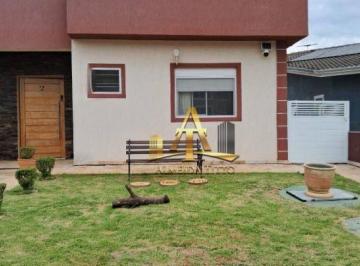 caf9cbd74114813503615ba5eaf5c3b70366315f · Casa com 3 dormitórios à venda, 436 m² por R$ 1.800.000,00 - Tarumã - Santana de Parnaíba/SP