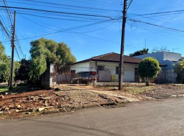 Casa de 3 quartos, Cascavel · Casa para Venda em Cascavel/PR - 3 Dorm. 110 m2 Área Útil