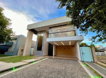 Casa · 307m² · 4 Quartos · 2 Vagas · Sobrado de Alto Padrão no Condomínio Privillege