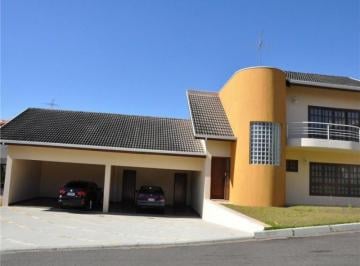 Casa · 690m² · 4 Quartos · 6 Vagas · Casa no Portal do Quiririm para venda e locação em Valinhos.