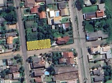 Terreno · 480m² · Terreno de esquina no Pé de Plátano