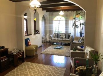 Casa · 350m² · 4 Quartos · 2 Vagas · Casa a Venda em Santo Amaro, com 4 Quartos, sendo 2 suítes, com varanda