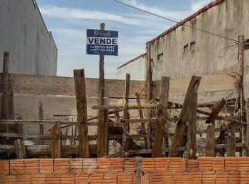 9398147a8d548b3c69e66b88bcdc326450d1d621 · Terreno residencial à venda, 125 m², plano, Vila Nastri, Itapetininga.