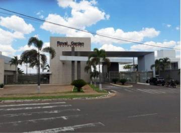 Foto 01 · Terreno com 360m² à venda no Condomínio Royal Garden em Umuarama-PR. Alto padrão! Meio do Condomínio