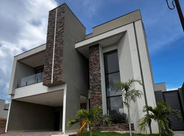 Casa de 3 quartos, Caldas Novas · Sobrado Alto Padrão Cond.Cidade das Flores 