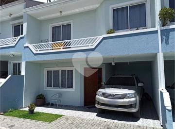 Casa de 3 quartos, Curitiba · Sobrado em condomínio  03 dormitórios , bairro Guaíra 041 997104652