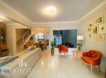 Apartamento · 188m² · 4 Quartos · Sobrado Triplex com 04 dormitórios!