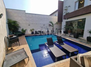 Casa · 247m² · 4 Quartos · 4 Vagas · 4 Quartos, 1 Suíte,  3 Banheiros, 4 Vagas e Piscina- Jardim Consorcio
