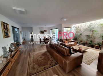 Casa · 220m² · 3 Quartos · 2 Vagas · Lindíssima casa térrea reformada no Campo Belo, 3 dormitórios , 2 suites!