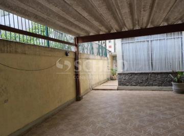 Casa · 200m² · 3 Quartos · 2 Vagas · Casa em Moema com 3 quartos sendo uma Suite