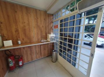 Comercial · 317m² · 4 Vagas · Casa para fins comerciais no Tatuapé, em terreno com 240m² e 317m² de área construída.