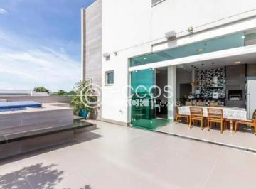 Casa · 350m² · 3 Quartos · 2 Vagas · Casa para aluguel, 3 quartos, 3 suítes, 2 vagas, Nossa Senhora Aparecida - Uberlândia/MG