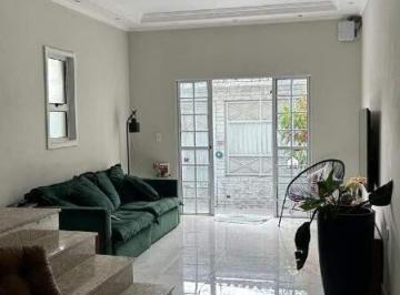 Casa · 208m² · 3 Quartos · 3 Vagas · Sobrado à venda 3 quartos 1 suíte 3 vagas Jamaica - Santo André - SP