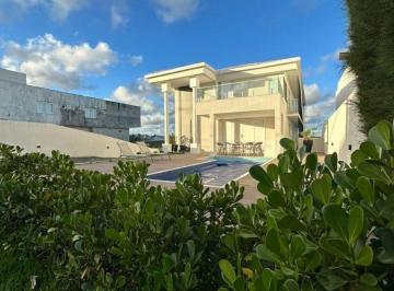 0125e644c89f051c70747be261fa608c83bbcc2b · Apresentamos uma casa moderna e super luxuosa de altíssimo padrão no Alphaville Paralela 2.