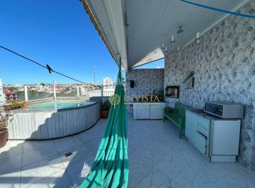 95769ce8b227b1518379d5a3333d549448d189d8 · Triplex com terraço privativo, hidromassagem e 3 quartos à venda no Jardim Atlântico.
