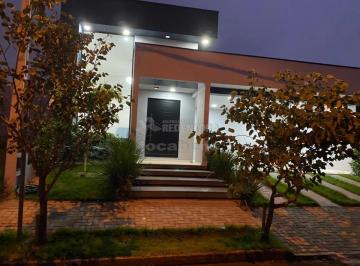 Casa · 147m² · 3 Quartos · 4 Vagas · Excelente Casa em Condomínio para Locação/Venda - 3 Dormitórios / Residencial Maza