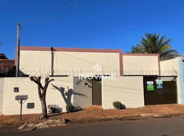 141e76e7d2af4d87eca11d5cd4a119c19c22b79d · Casa com 2 dormitórios à venda, 75 m² por R$ 320.000,00 - Setor Santos Dumont - Itumbiara/GO